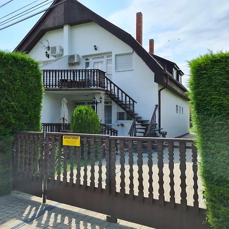 Balazs Apartman 佐洛卡罗斯 外观 照片