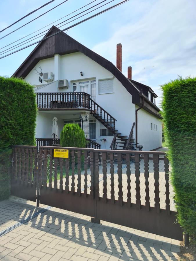 Balazs Apartman 佐洛卡罗斯 外观 照片